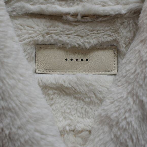 BLANK NYC Faux Leather Fur Lined Vest Cream Size S - Picture 4 of 6